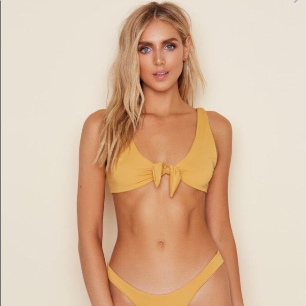 Dippin’ Daisy’s Muse Top